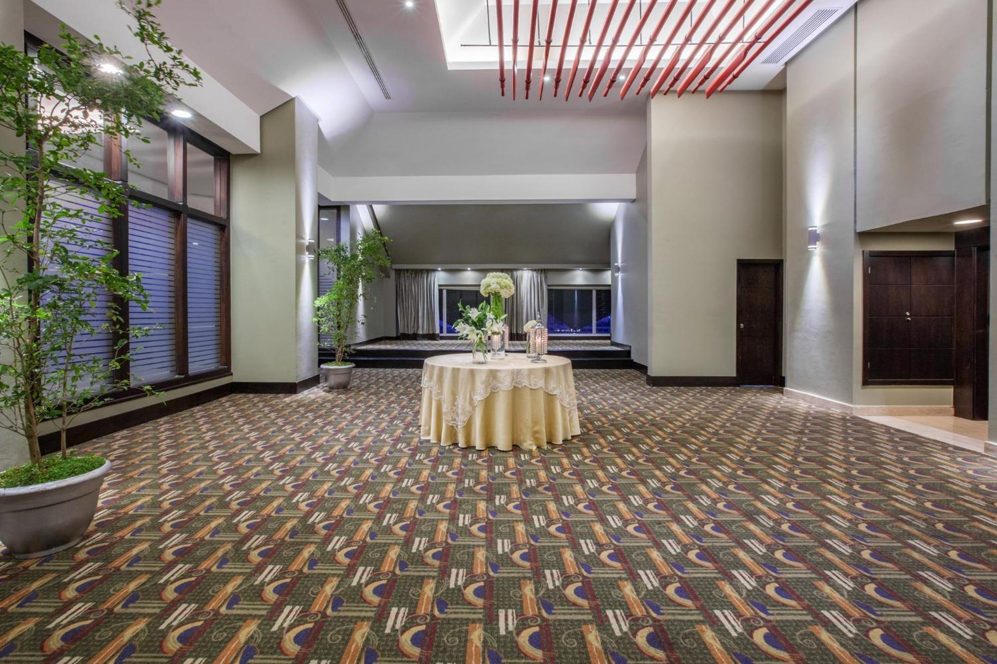 Crowne Plaza Santo Domingo By Ihg Hotel Екстериор снимка